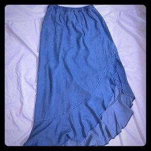 Gap chambray a line ruffle bottom skirt, side slit